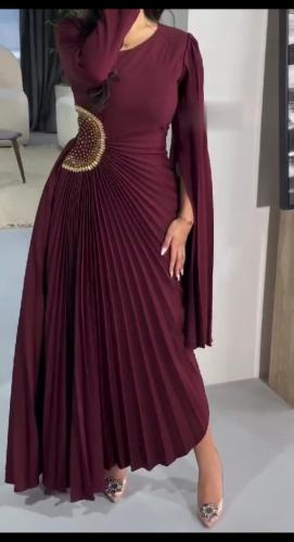 فستان باربي لون عنابي