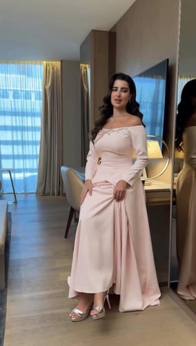 فستان باربي