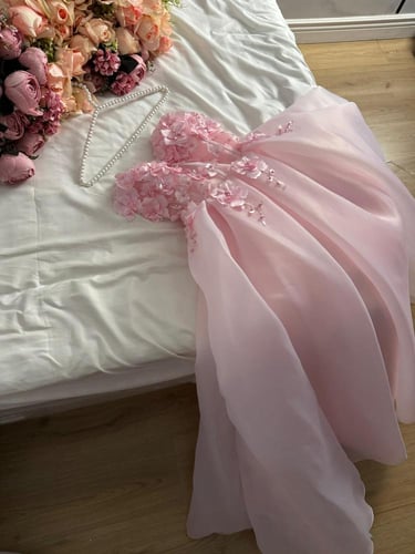 فستان جزار لون بنك