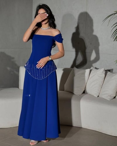 فستان باربي لون نيلي