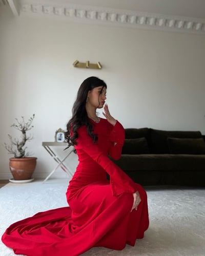 فستان العيد لون احمر