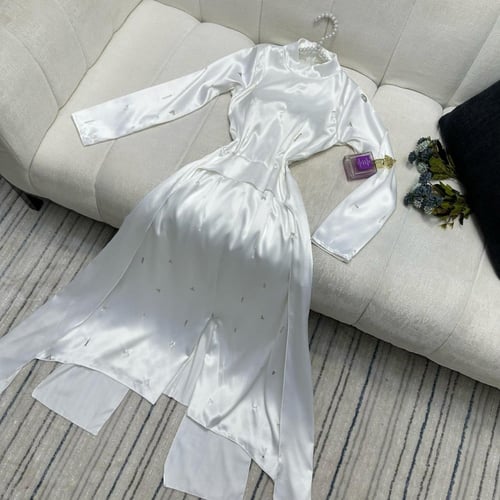 فستان العيد تشطيب راقي ابيض