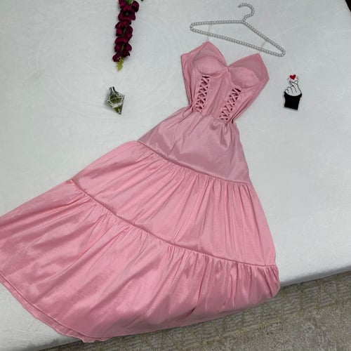 فستان العرايس لون وردي