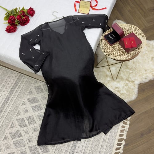 فستان لانيق لون اسود