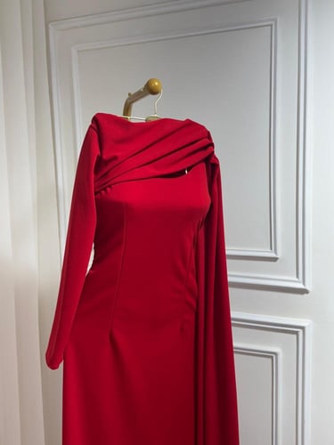 فستان خامه لكرا