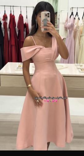 فستان العيد وردي