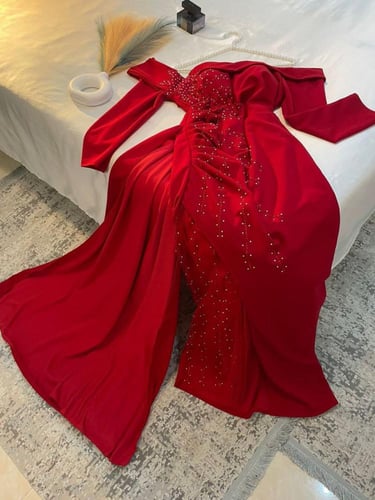 فستان العيد لون احمر