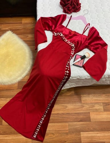 فستان العيد كريب لكر احمر