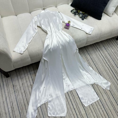 فستان العيد تشطيب راقي ابيض