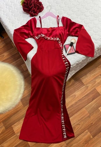 فستان العيد كريب لكر احمر