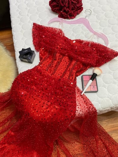 فستان العيد لون احمر