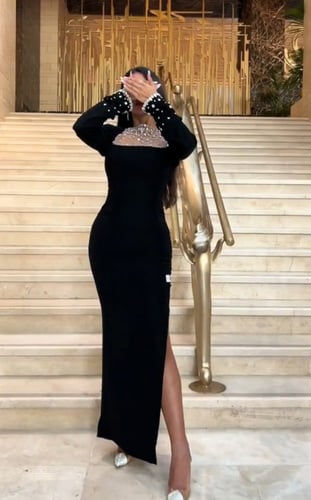 فستان كريب تطريز اسود