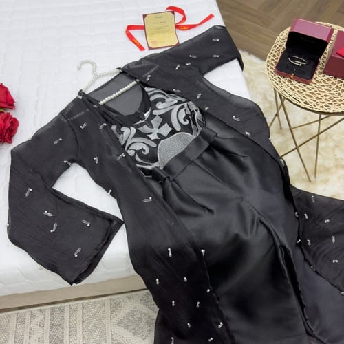 فستان لانيق لون اسود