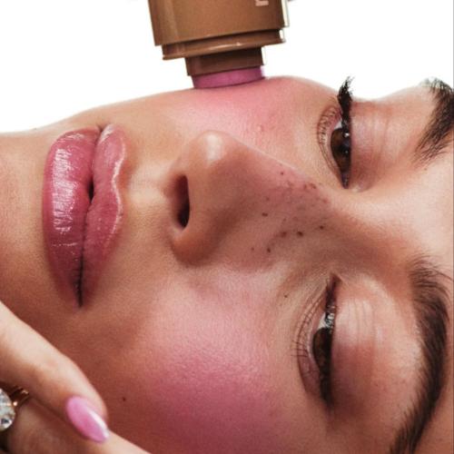 بلاشر من رود Rhode pocket blush