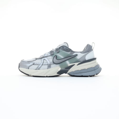 Nike V2K RUN Summit White Dark Obsidian