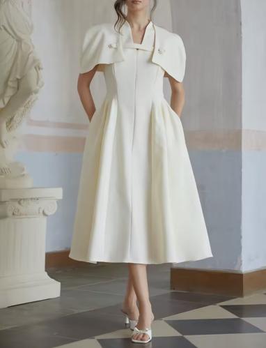 فستان بقطعة على الاكتاف