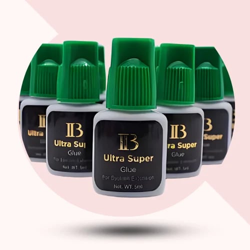The eyelash glue Ultra Super from IB