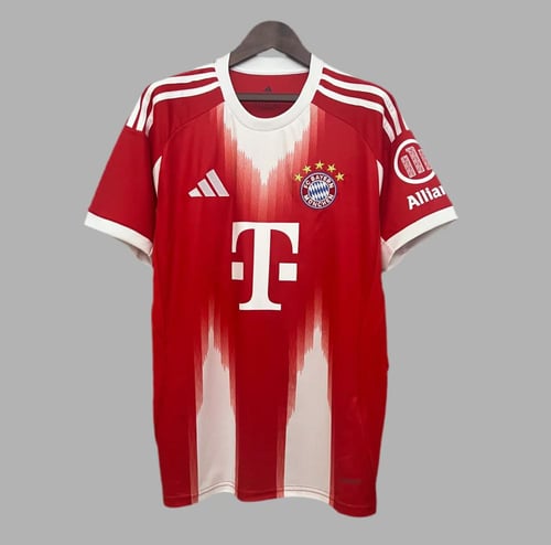 تيشرت بايرن ميونخ 2025/2026