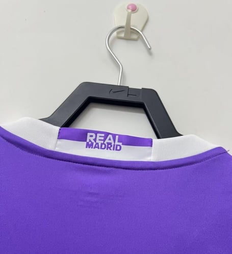 تيشرت ريال مدريد نسخة نهائي الأبطال 2016/2017