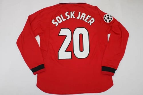 تيشرت مانشستر يونايتد نسخة نهائي الأبطال 1999/2000