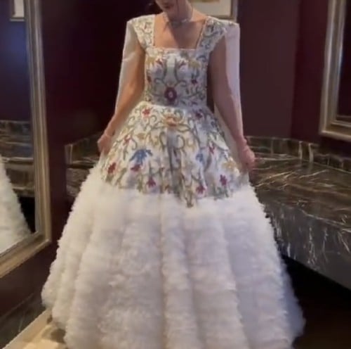 فستان ياسمين