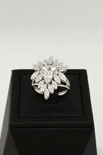 طقم ذهب أبيض ناعم