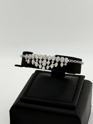 طقم ذهب أبيض فخم