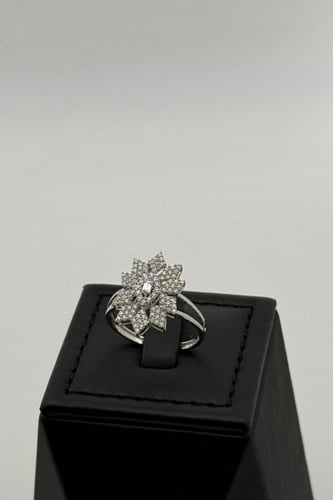 طقم ذهب أبيض مميز