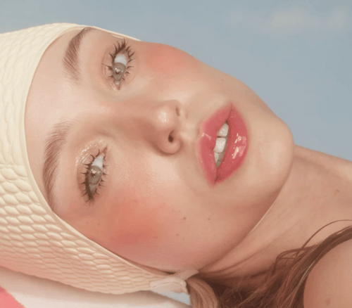 r.e.m glossy balm : strawberry soda