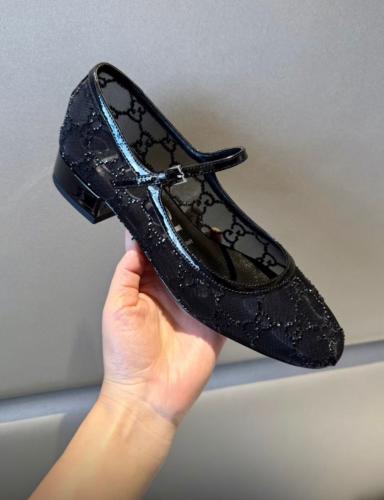 كعب جوتشي الفصوص شفاف Gucci