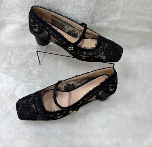 كعب ديور Dior