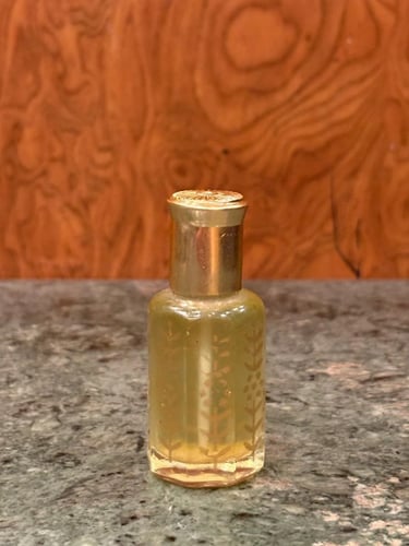 The natural Taif rose (DRT2000)