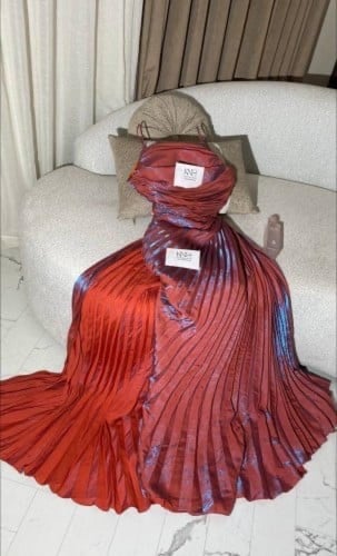 فستان ملكه الكابلي