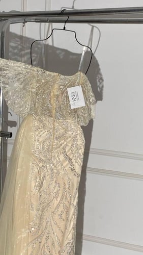 فستان R15