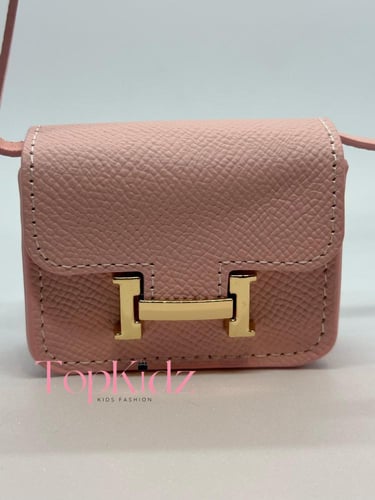 شنطة كونستانس (مع سلسلة مجانية)