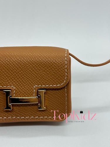 شنطة كونستانس (مع سلسلة مجانية)