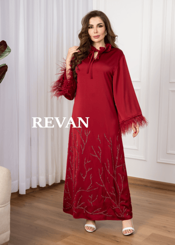 جلابية أنيقة بتصميم فاخر ولمسات أنثوية