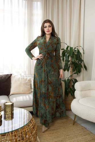 فستان عيد طويل بنقشة فنية دافئة من ريڤــان