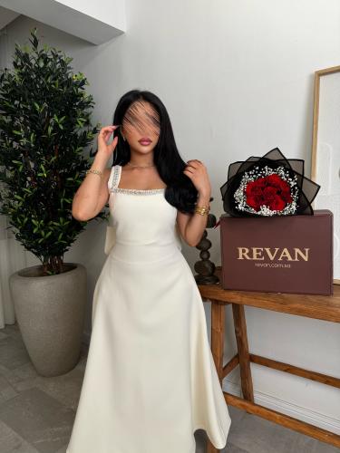 فستان عيد ميدي بفيونكة خلفية من ريڤــان