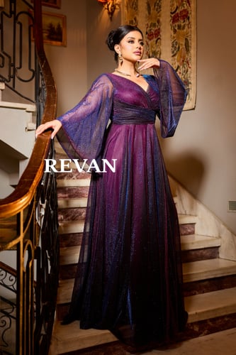 فستان سهرة بأكمام كيمونو شفافة