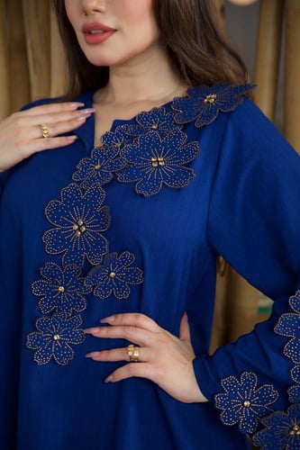 جلابية رمضانية مطرزة بنعومة أنثوية من ريڤــان