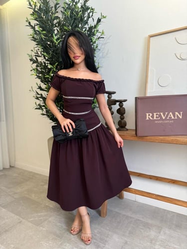 فستان عيد ميدي بتفاصيل كريستال ناعمة أناقة أنثوية...