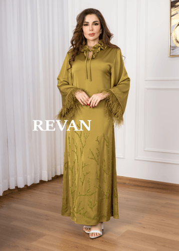 جلابية أنيقة بتصميم فاخر ولمسات أنثوية