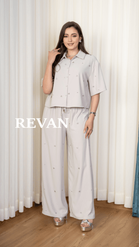 طقم كاجوال أنيق بتفاصيل ناعمة