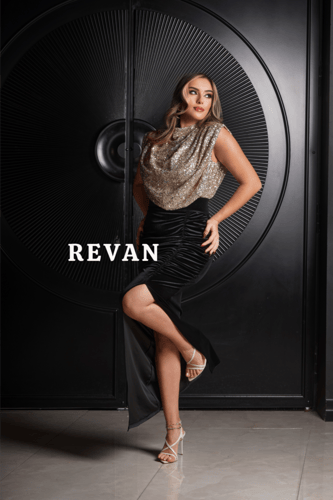 فستان فاخر يجمع بين الفخامة والأناقة