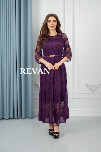 فستان دانتيل طويل ملكي