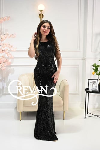 فستان سهرة مرسوم بالترتتر