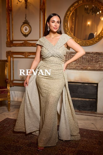 فستان سهرة رمال الذهب