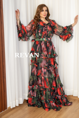 فستان طويل بنقشة الورود