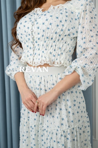 طقم من قطعتين بنقوش زهرية